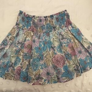 Karlie Skirt!! Size Medium
